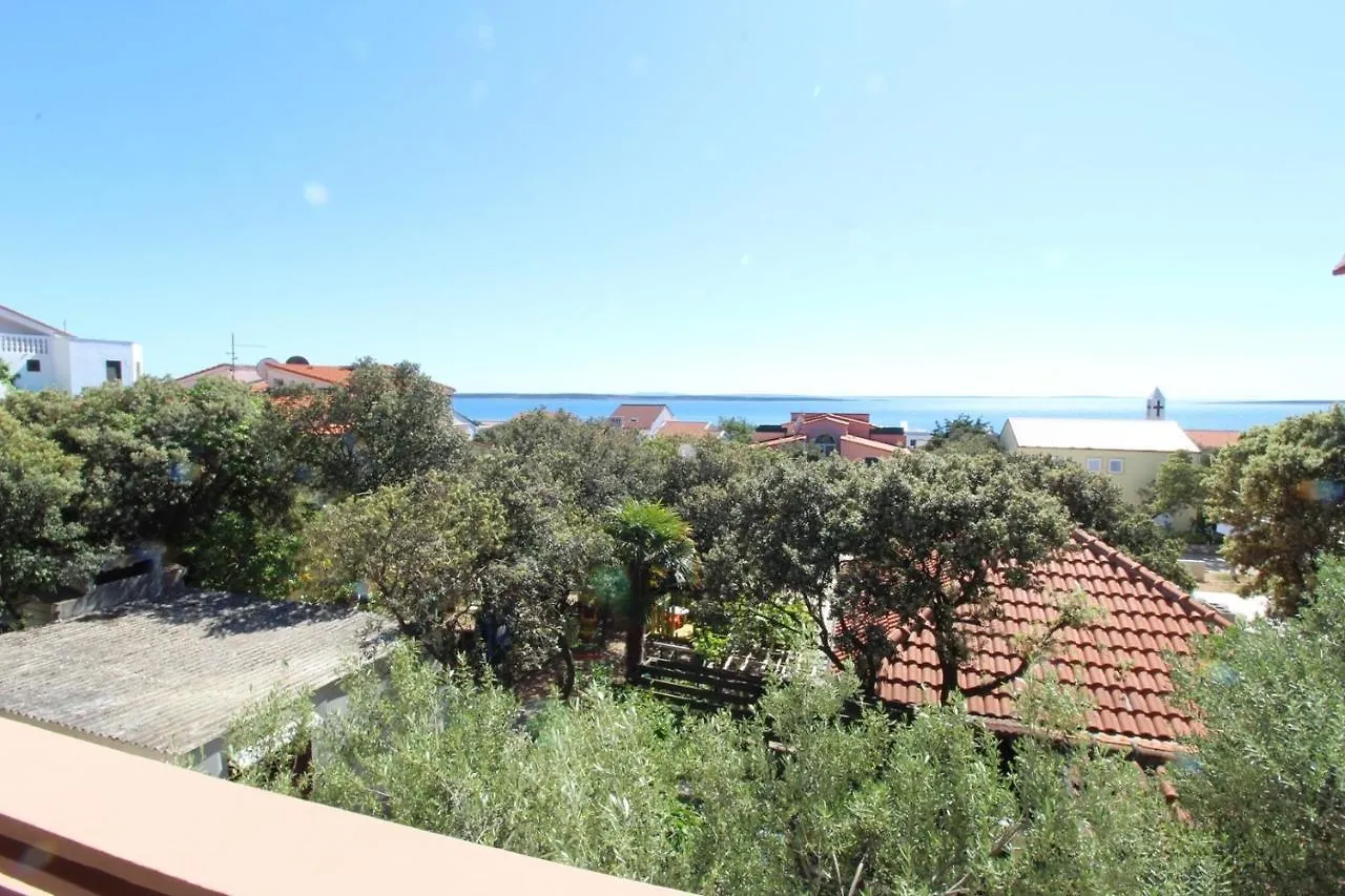 Apartments Karas On The Island Of Pag Mandre Guest house