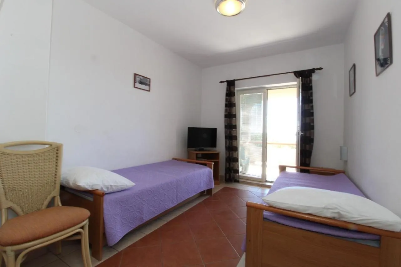 Apartments Karas On The Island Of Pag Mandre 0*,  Croatia