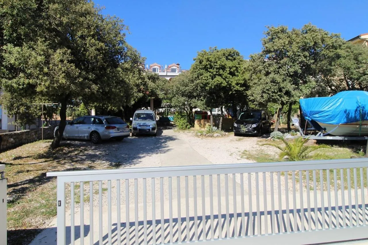 Apartments Karas On The Island Of Pag Mandre 0*,  Croatia