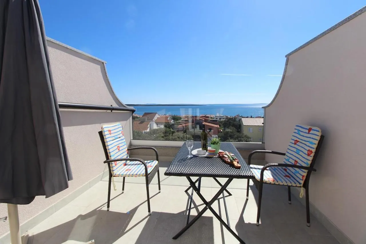 Guest house Apartments Karas On The Island Of Pag Mandre Croatia