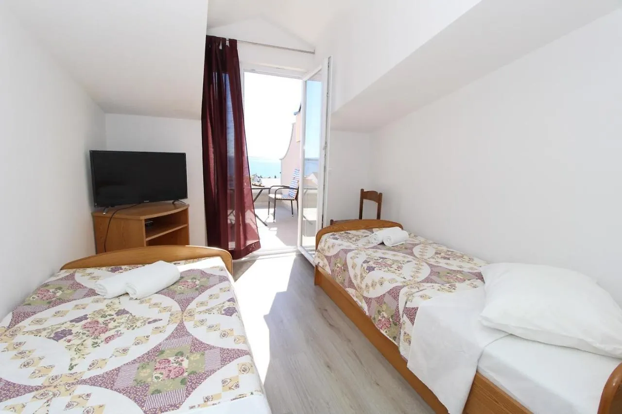 Apartments Karas On The Island Of Pag Mandre