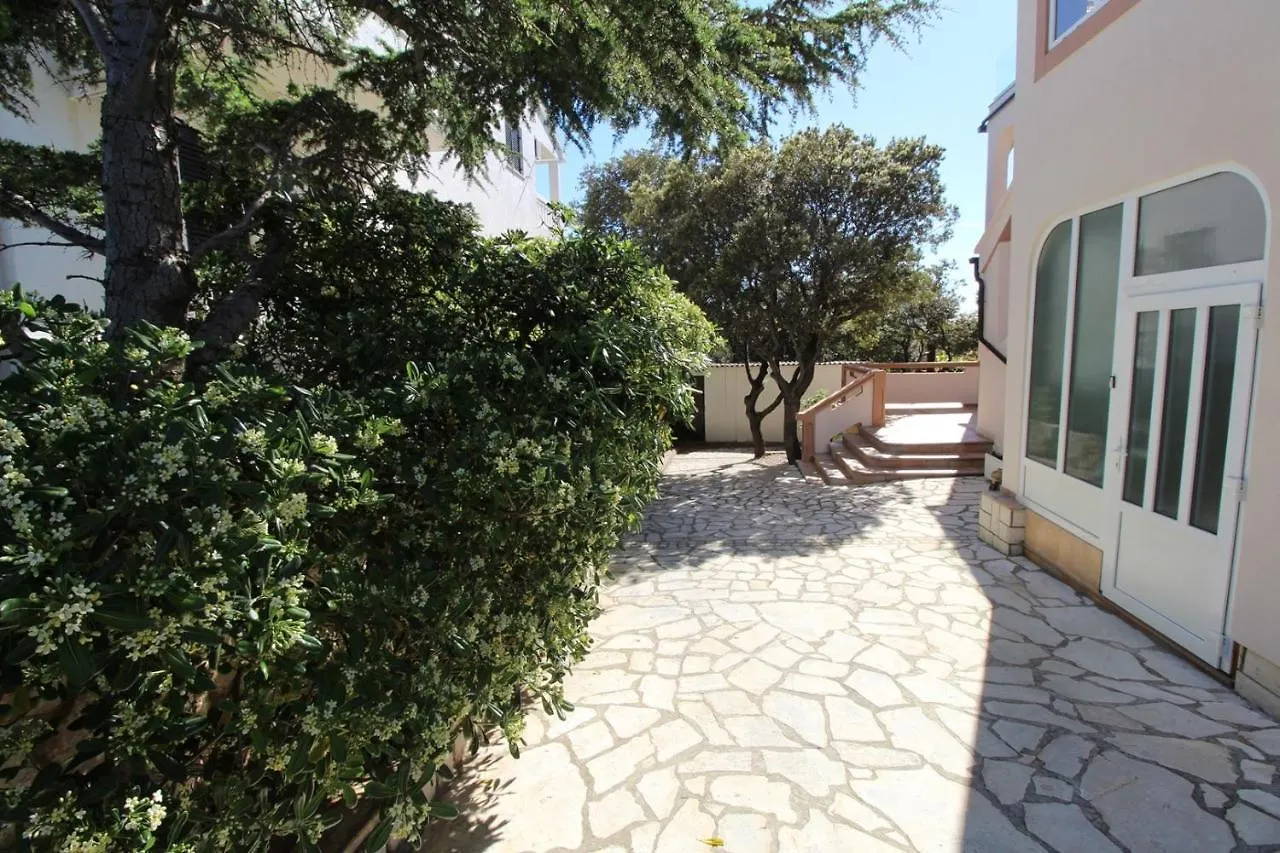 게스트하우스 Apartments Karas On The Island Of Pag 만드레