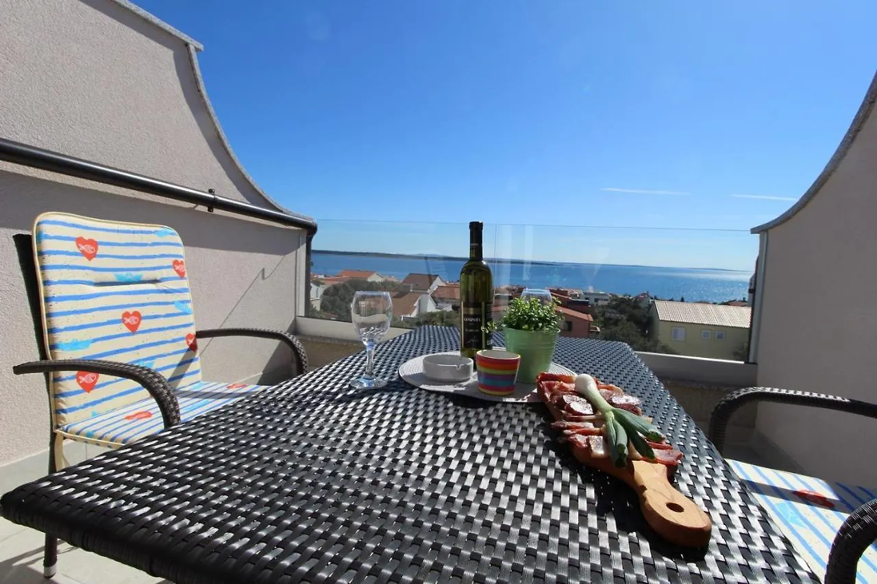 Apartments Karas On The Island Of Pag 만드레 0*,