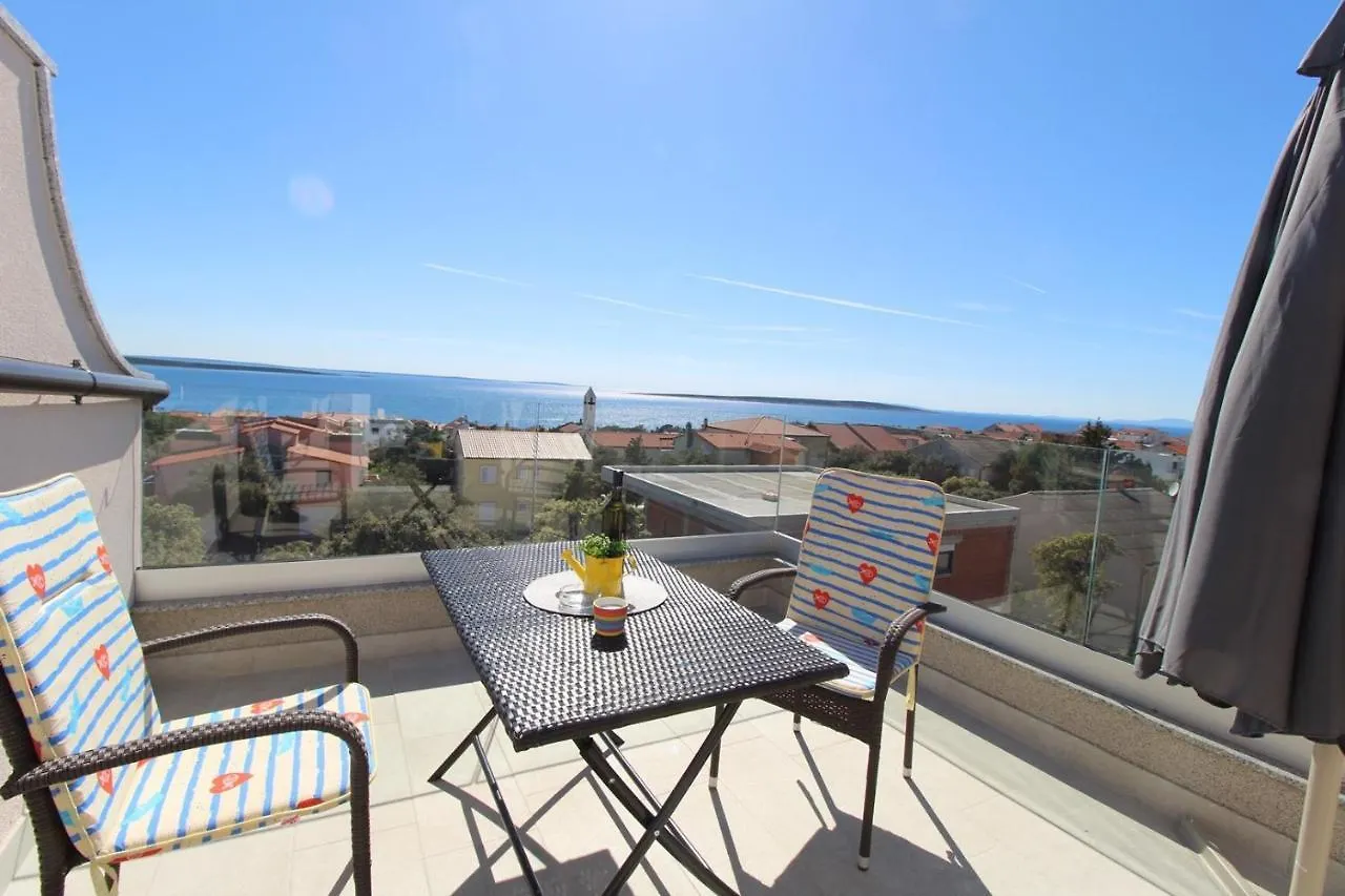 Guest house Apartments Karas On The Island Of Pag Mandre Croatia