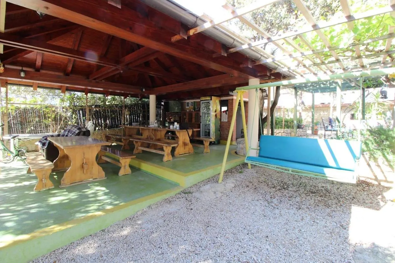 Guest house Apartments Karas On The Island Of Pag Mandre Croatia