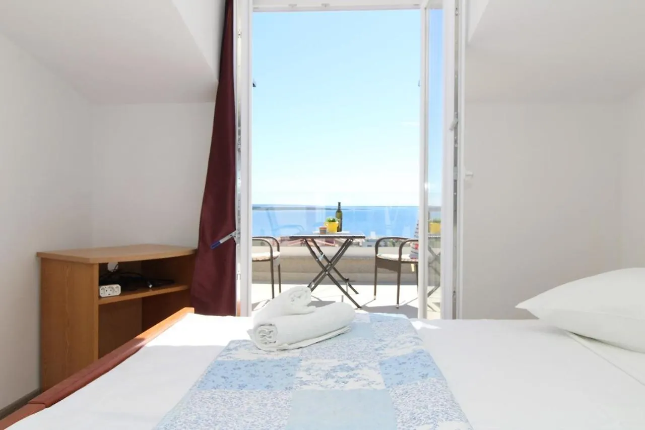 Apartments Karas On The Island Of Pag Mandre Guest house