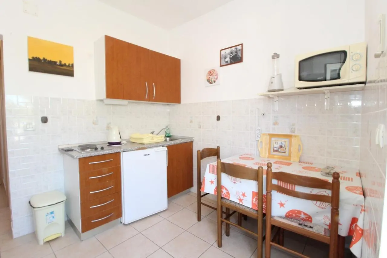 Apartments Karas On The Island Of Pag Mandre Guest house