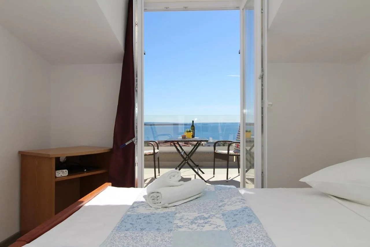 Apartments Karas On The Island Of Pag Mandre