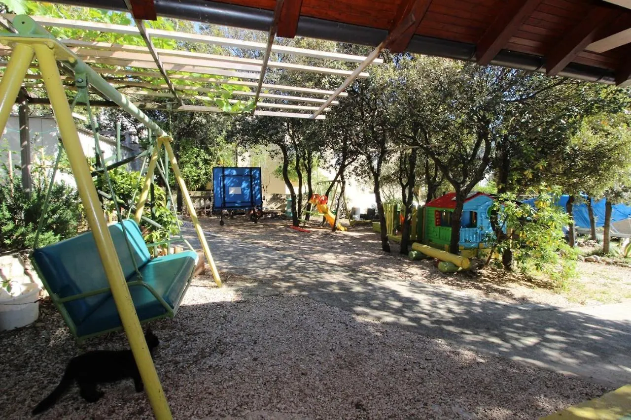 Apartments Karas On The Island Of Pag Mandre Guest house