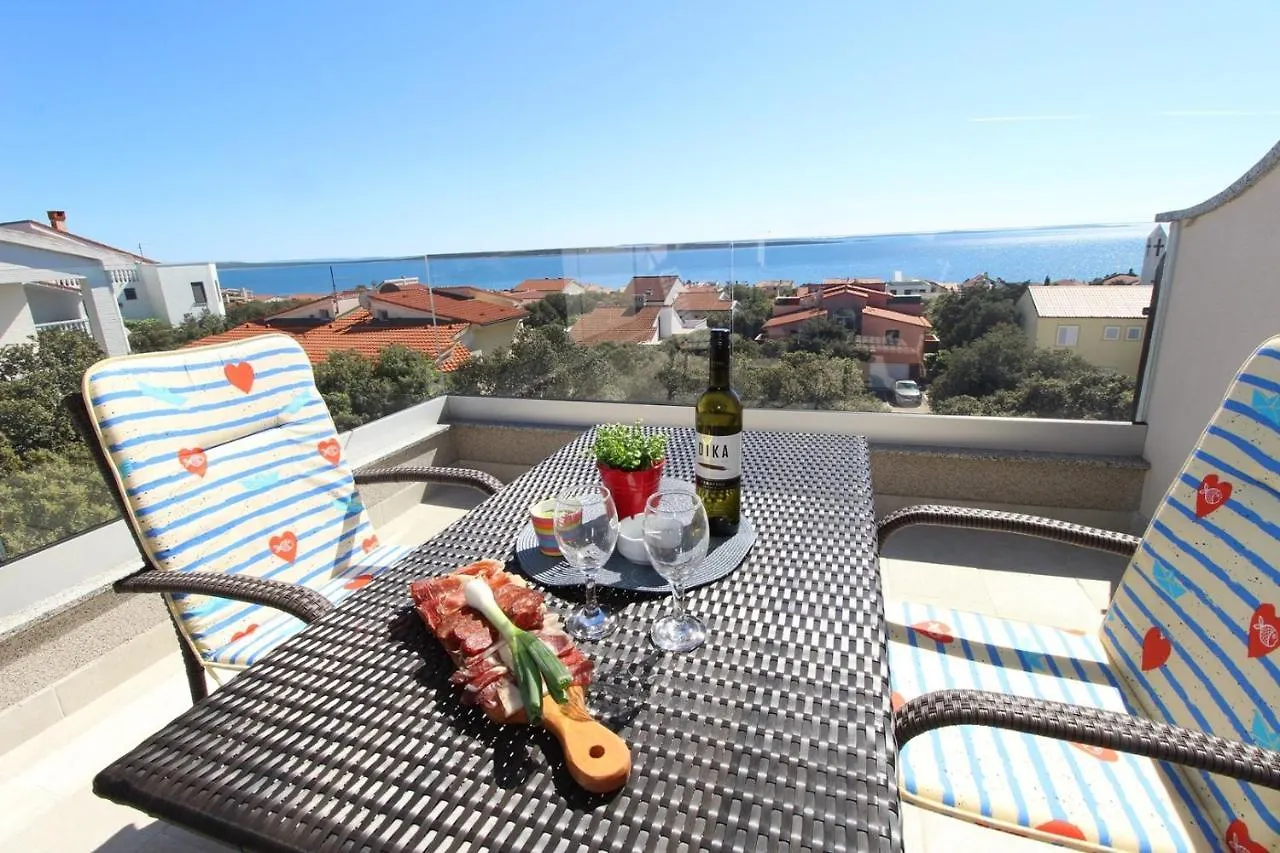 Apartments Karas On The Island Of Pag Mandre